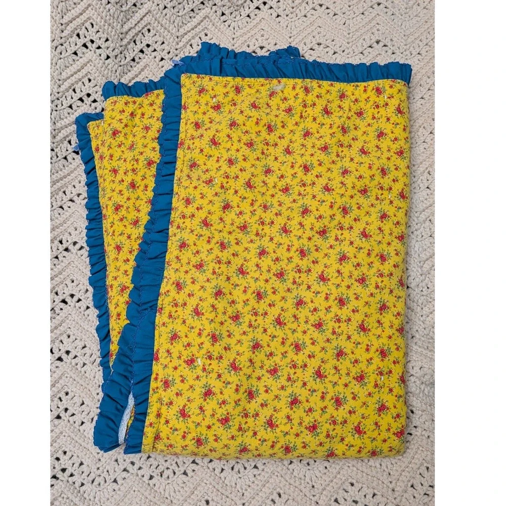 Vintage Retro Handmade Tied Quilt Yellow Floral Red Blue Ruffle Lace Trim Throw